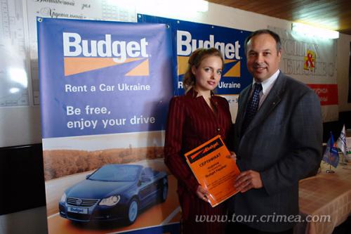 Екатерина Сёмина получает приз за второе место